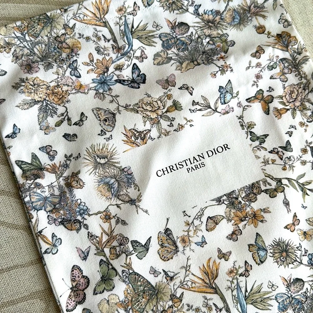 DIOR beauty collection privee  2024 Limited Edition Drawstring Pouch